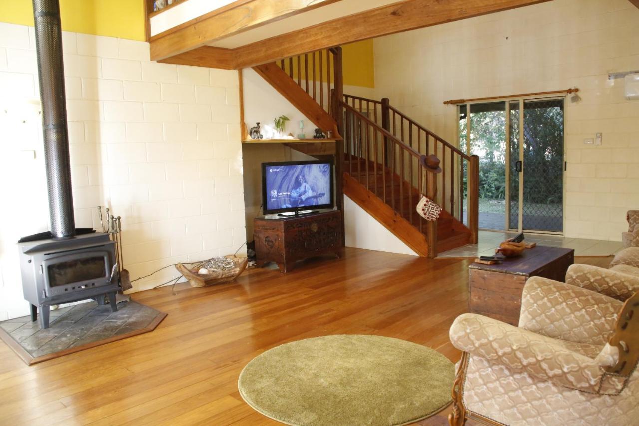 Charming 5 Bed Cottage With Fire Place สกอตส์เฮด ภายนอก รูปภาพ