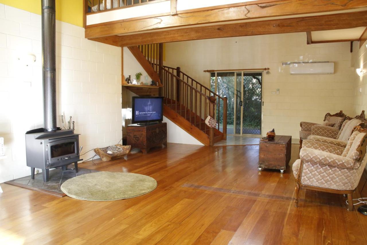 Charming 5 Bed Cottage With Fire Place สกอตส์เฮด ภายนอก รูปภาพ